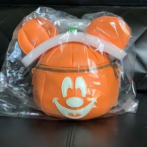 Disney Loungefly Mickey Mouse Jack o Lantern bag!